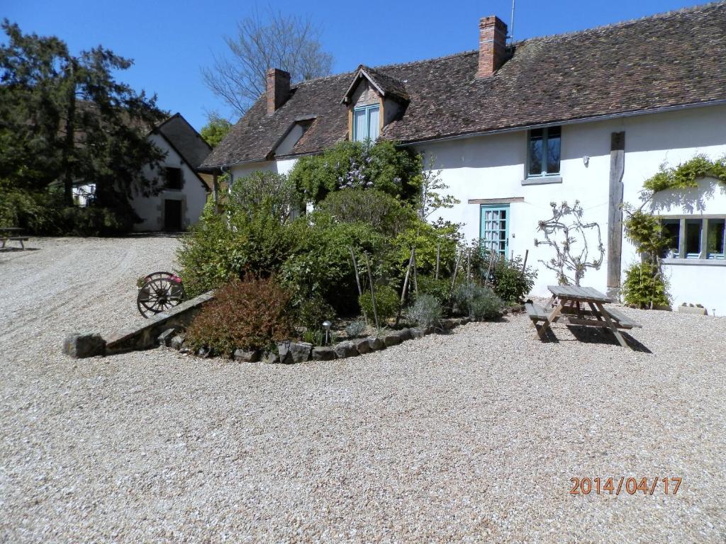 Domaine De Varenne Bed and Breakfast Saint-Amand-en-Puisaye Εξωτερικό φωτογραφία