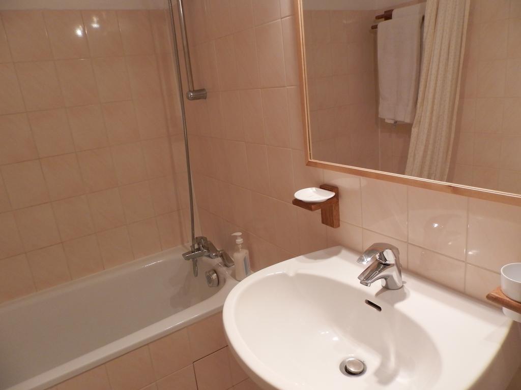 Domaine De Varenne Bed and Breakfast Saint-Amand-en-Puisaye Εξωτερικό φωτογραφία